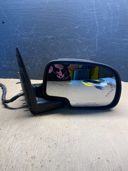 2003-2006 Chevrolet Tahoe Suburban Right Passenger Turn Door Mirror AE7650 DW8