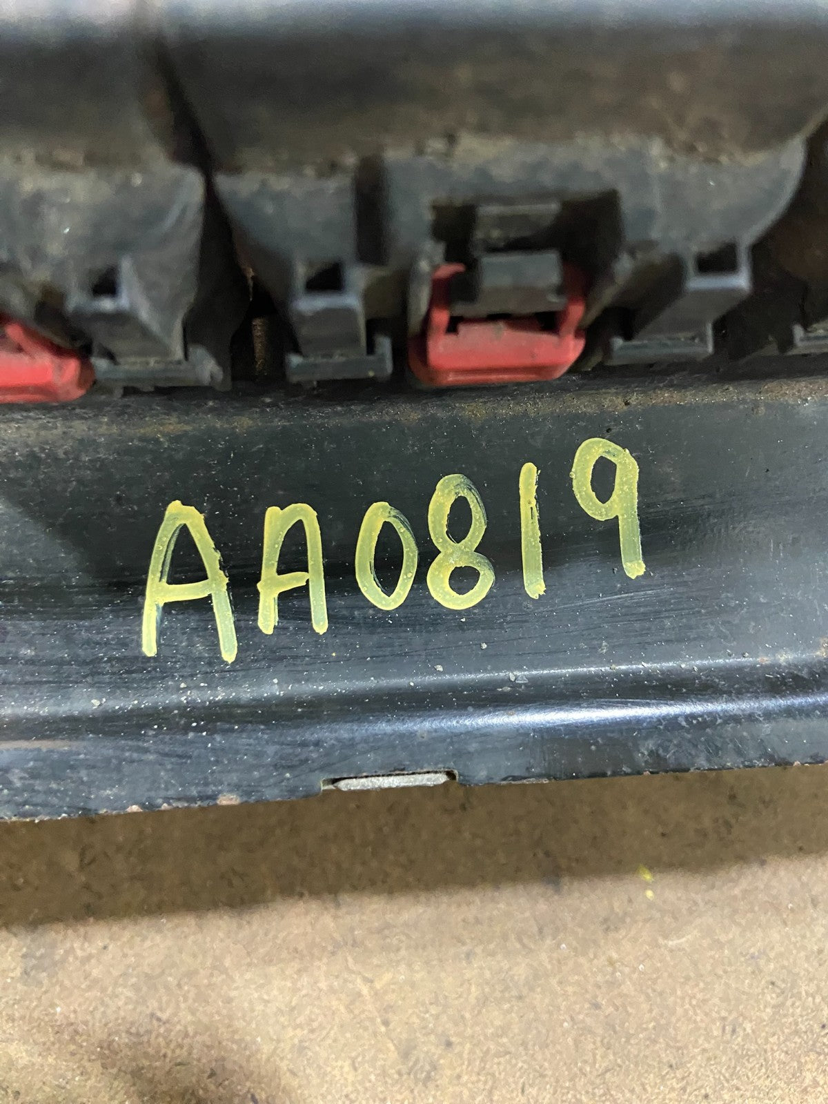 2006 Chrysler Town Country Caravan 3.3L Engine Control ECU p05094658ad AA0819 DG5