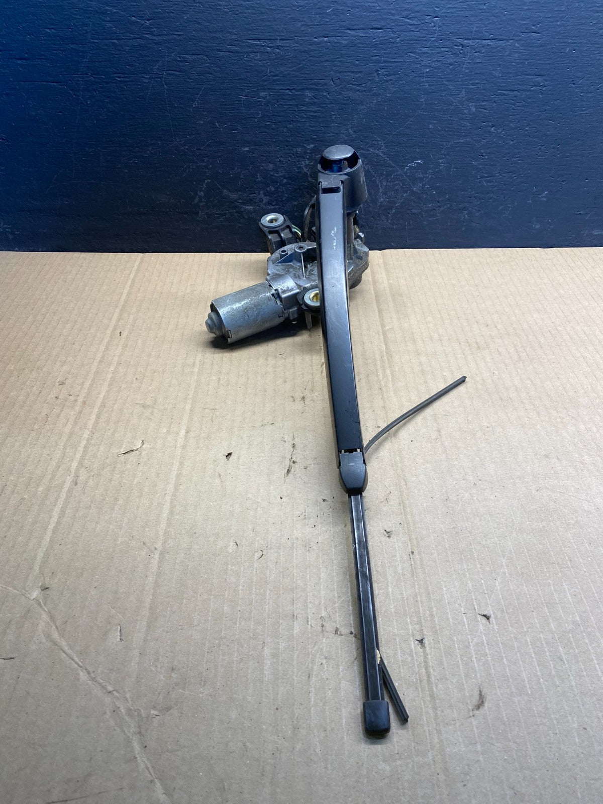 2010 to 2013 Volkswagen Jetta Rear Windshield Wiper Motor AC0874 DG2