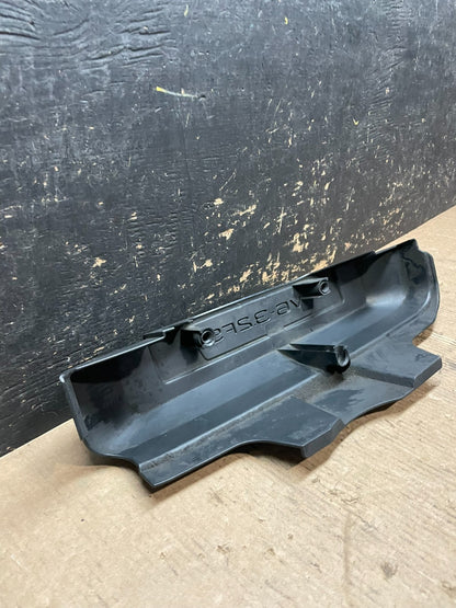 2008 to 2008 Audi  A6 3.2L Engine Motor Cover Oem z6079 DG7