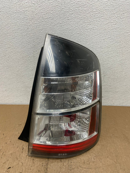 2004 - 2005 Toyota Prius Right Passenger Side Rh Tail Light AC7190 LK0