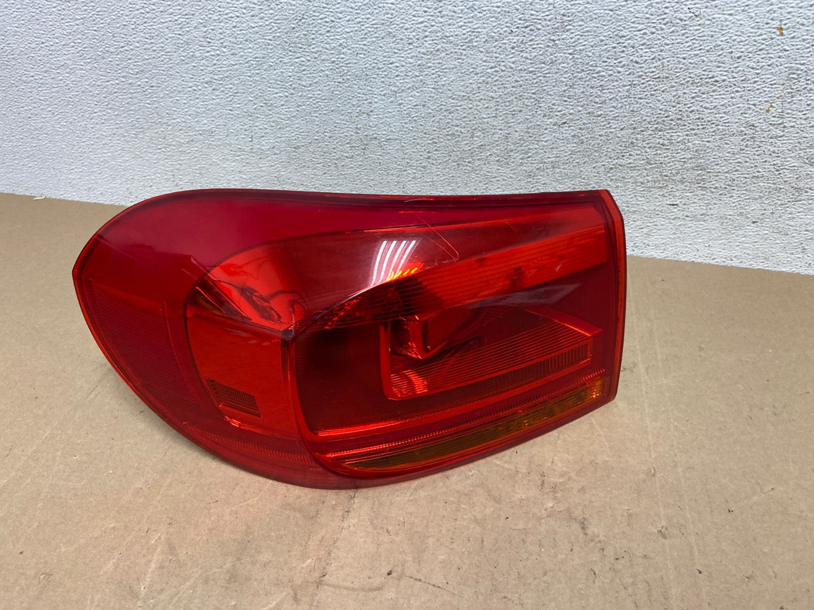 2012-2017 Volkswagen Tiguan Left Driver LH Side Tail Light AE6720 LK0