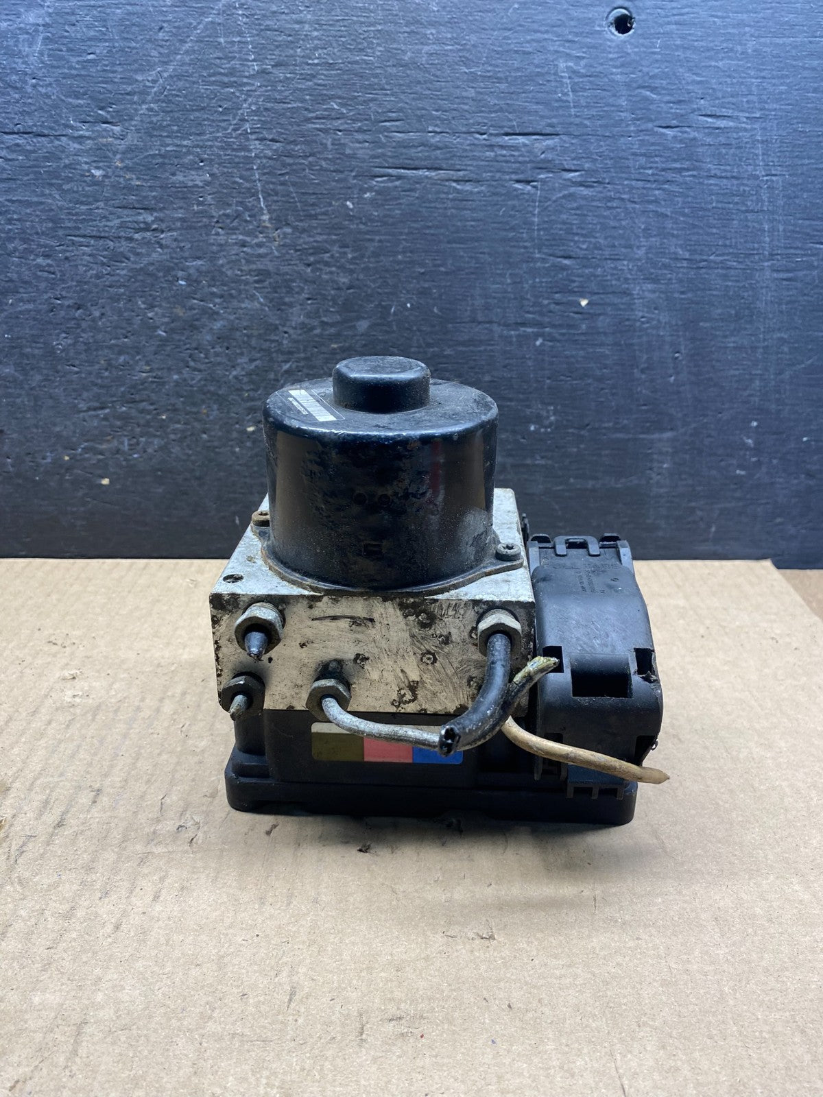 2003 2004 Ford Expedition ABS Anti Lock Brake Pump Module AG9758 DG4