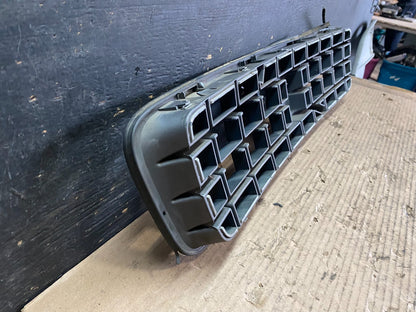 2003 to 2013 Volvo XC90 Front Upper Grill Grille Oem S5690 DG10