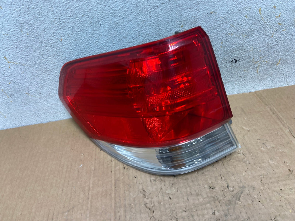 2008 2009 2010 Honda Odyssey Left Driver LH Side Tail Light AI5529 LK0