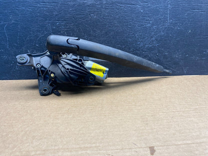 2013 to 2019 Ford Escape Rear Windshield Wiper Motor AF7499 DG0