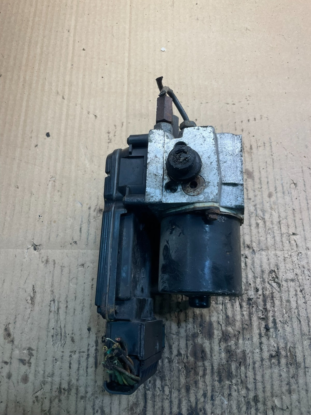 2003 2007 Ford E250 E350 Anti-Lock ABS Antilock Brake Pump X8614 DG1