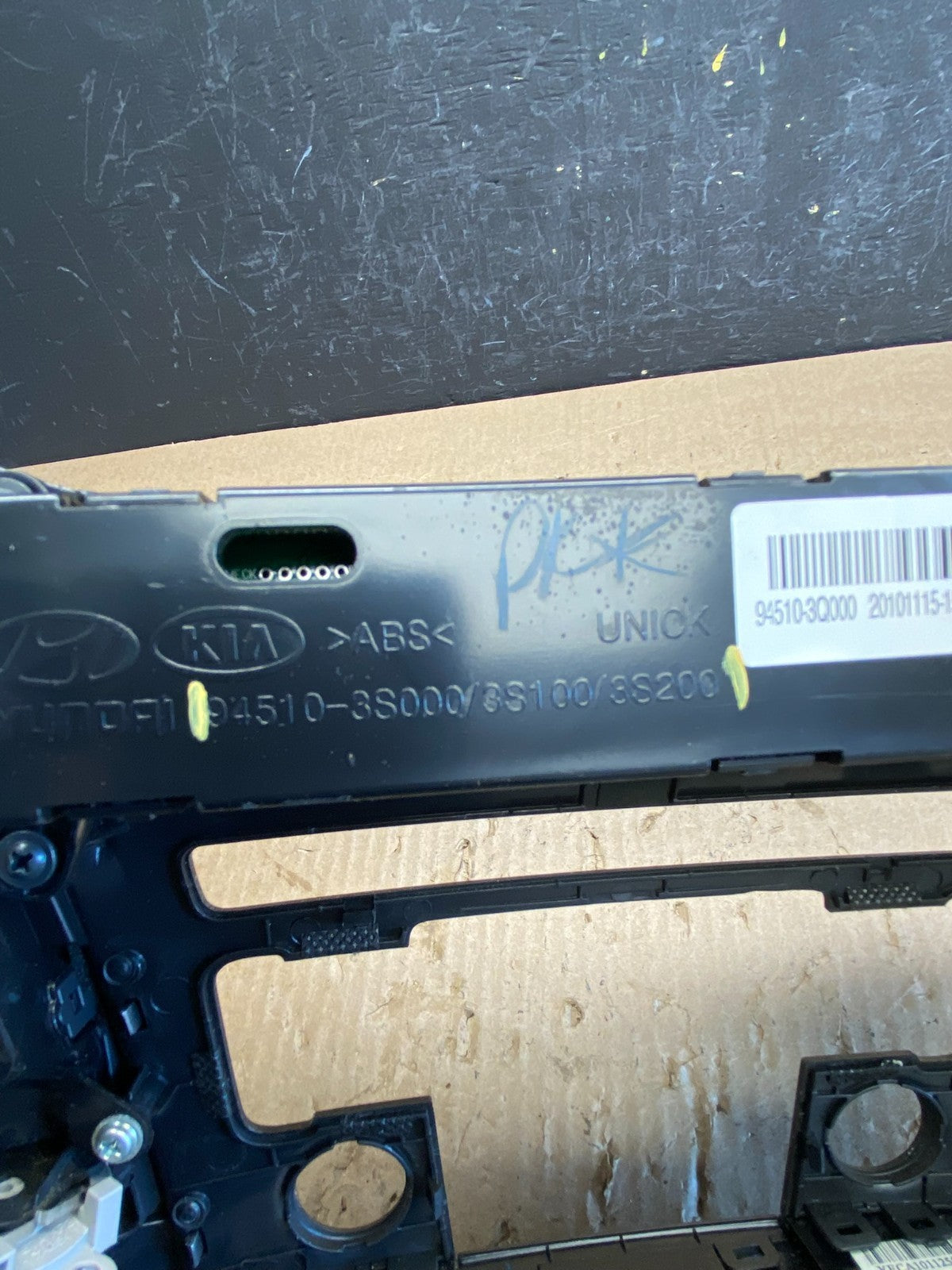2011 - 2014 Hyundai Sonata Center Radio Climate Control Air Vent Bezel AC9080 DG5