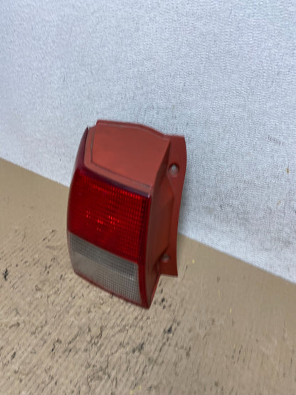 2004-2005 Mitsubishi Endeavor Left Driver LH Tail Light AF7126 DW1