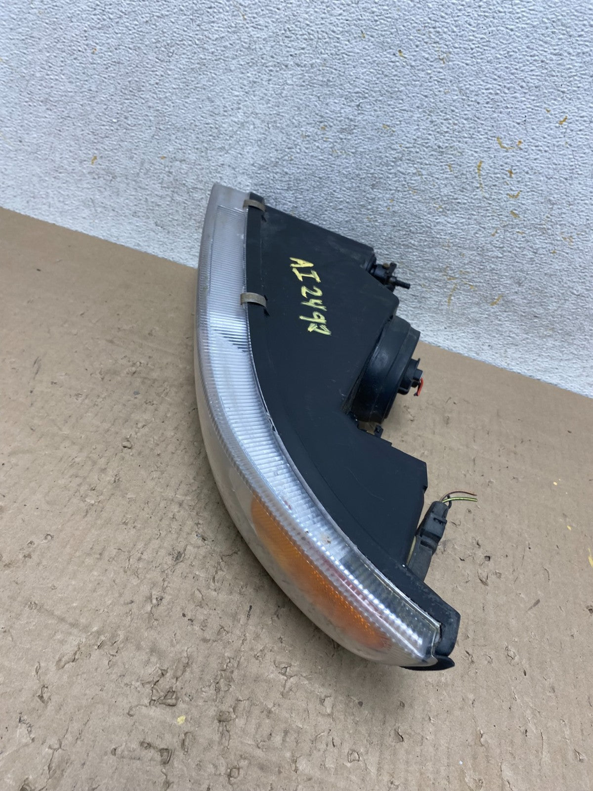 1995 to 2000 Dodge Stratus Right Passenger Halogen Headlight AI2492 DW6