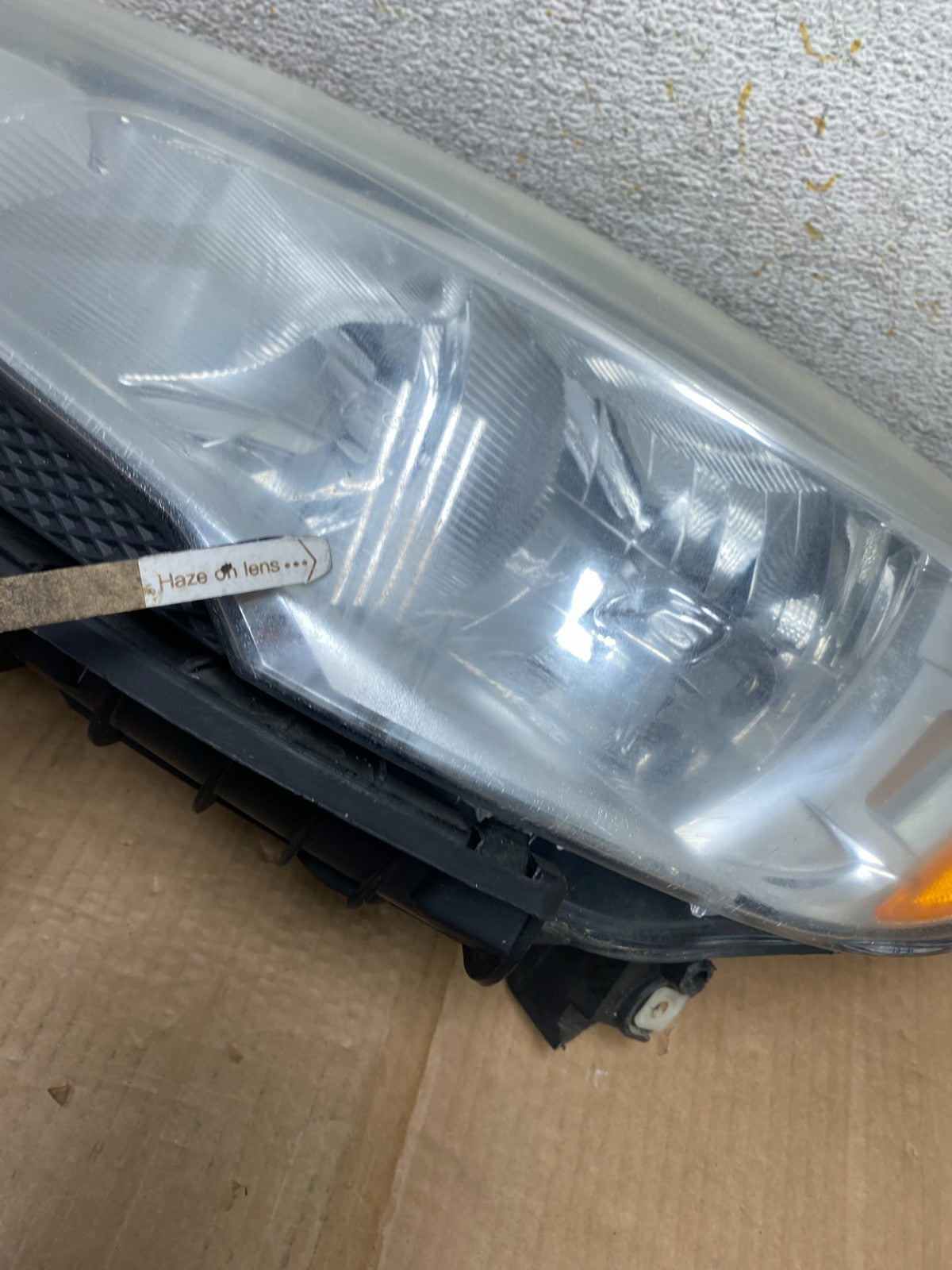2013 - 2016 Ford Escape Headlight Left Driver Lh Side Halogen AI5754 DW5