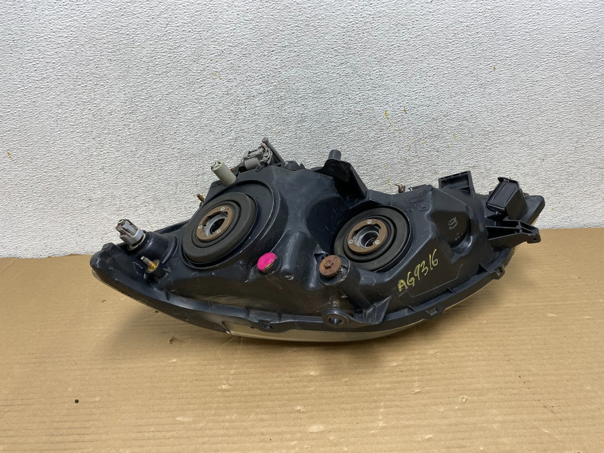 1999 to 2003 Lexus RX300 Right Passenger Headlight Halogen AG9316 DW5