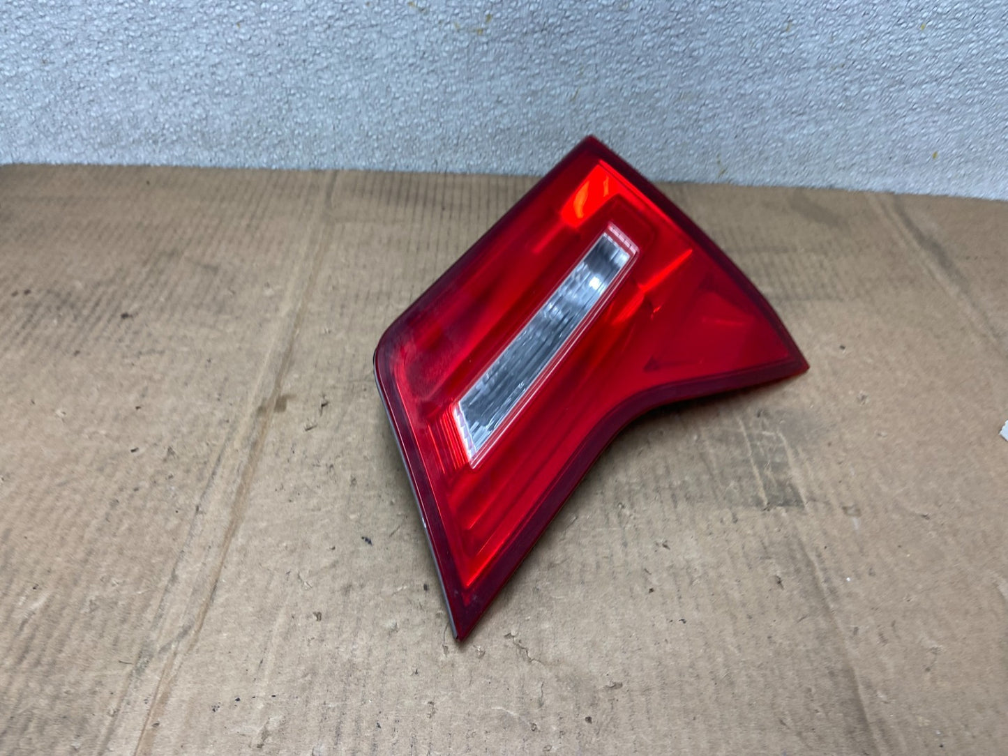 2007 2008 2009 Acura Mdx Right Passenger Rh Side Inner Tail Light Oem AA6333 LK2