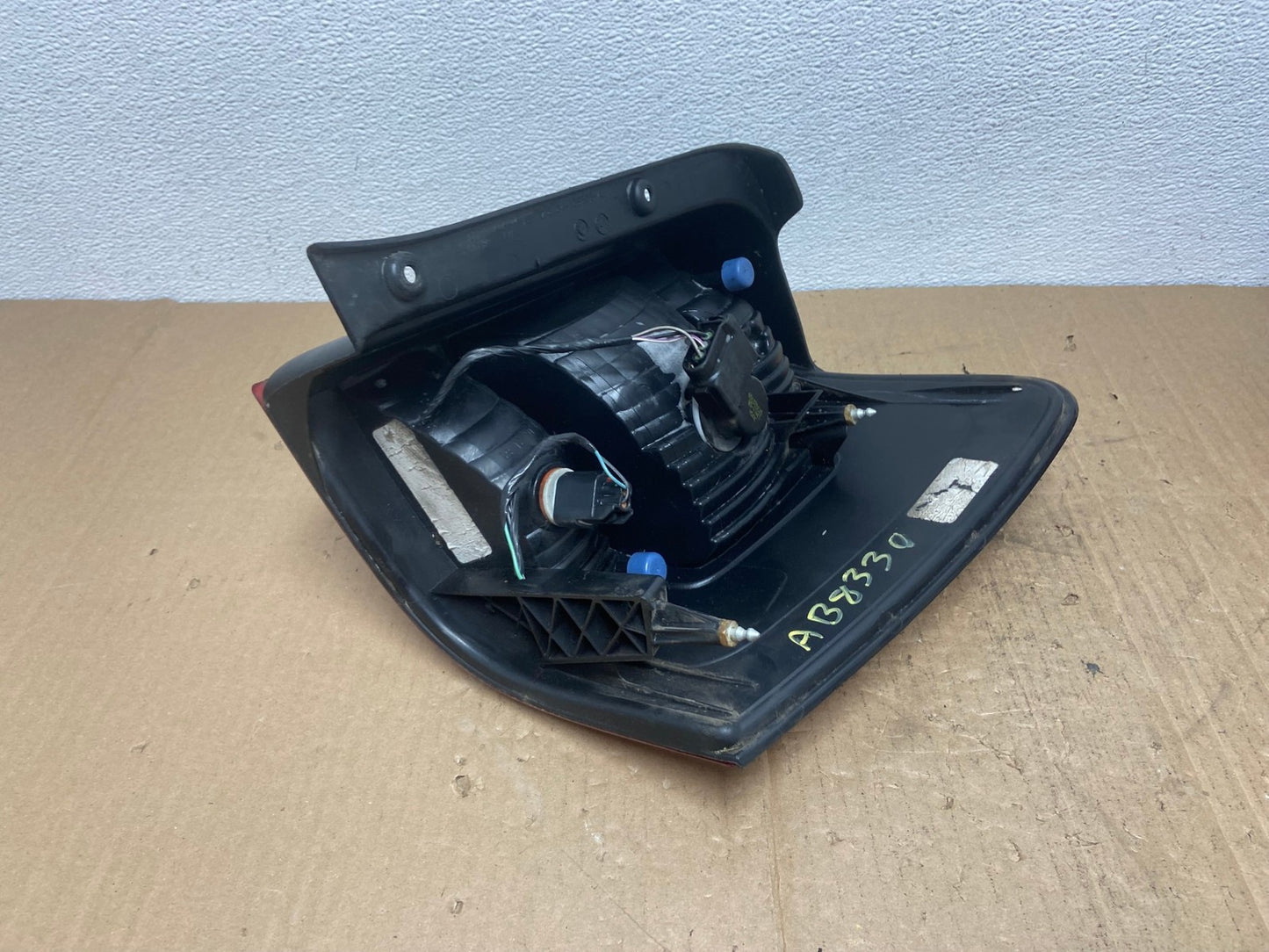 2008 to 2012 Ford Escape Left Driver LH Side Tail Light AB8330 LK4