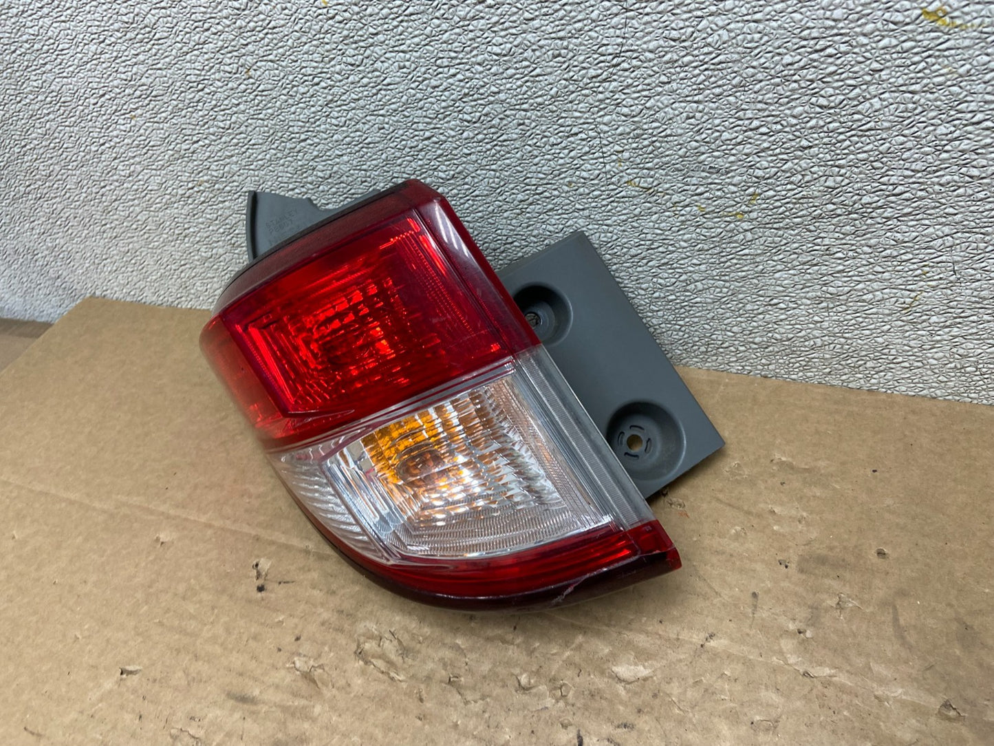 2011 to 2017 Nissan Quest Left Driver LH Side Tail Lights Oem AB4710 LK1