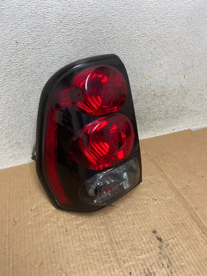 2002 to 2009 Chevrolet Trailblazer Left Driver LH Side Tail Light AI6597 LK2