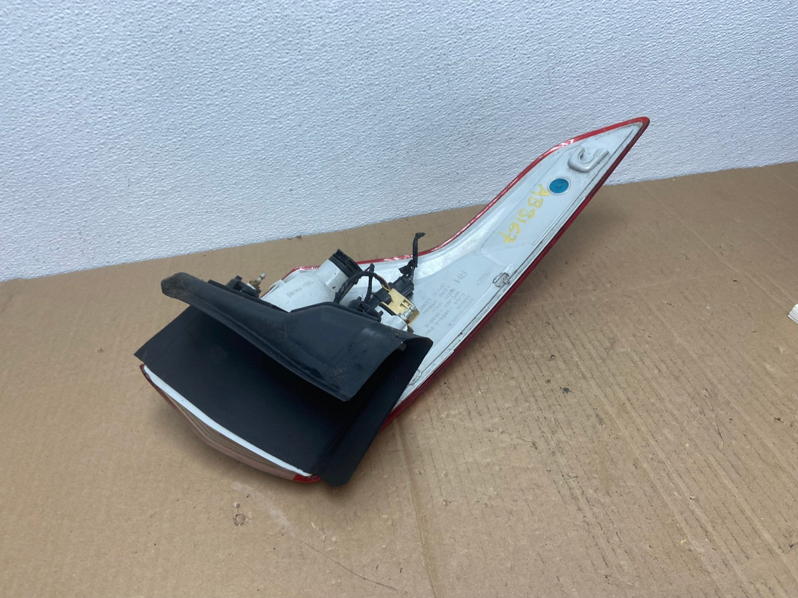 2013 to 2016 Ford Escape Right Passenger RH Side Tail Light Oem AB8167 LK4