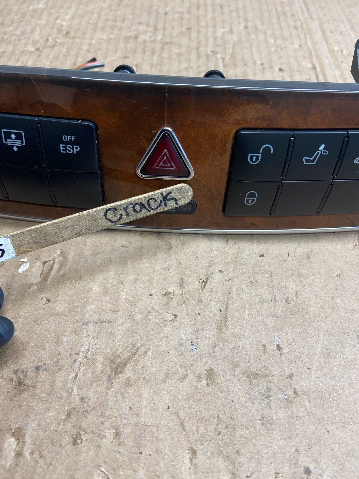 2005 - 2007 Mercedes C230 C240 Center Console Switch Control Unit AE4008 DG1