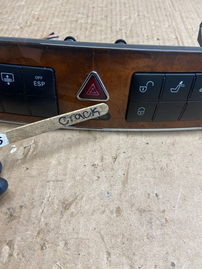 2005 - 2007 Mercedes C230 C240 Center Console Switch Control Unit AE4008 DG1