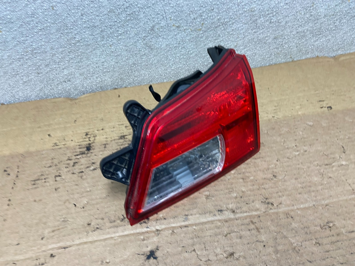 2010 - 2014 Subaru Outback Right Passenger RH Side Inner Tail Light AB3379 LK2