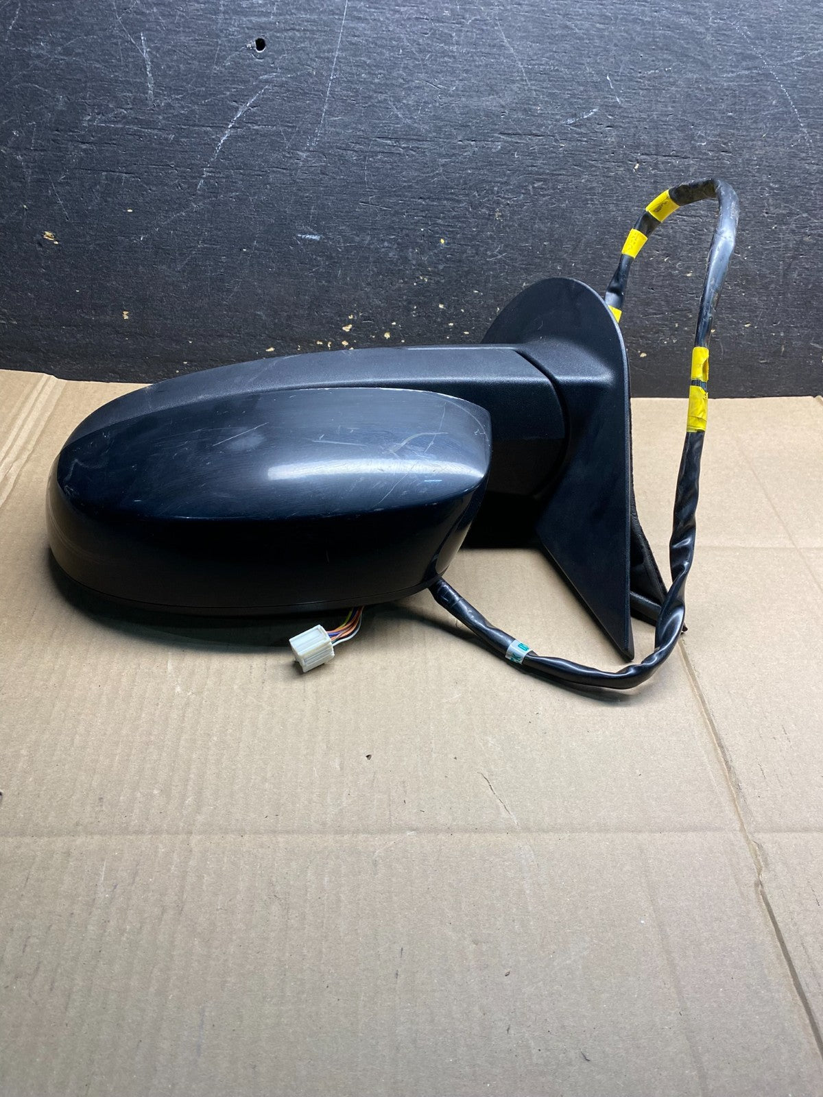 2007 to 2014 Gmc Yukon Left Driver LH Side View Door Mirror OEM AB0487 MS2