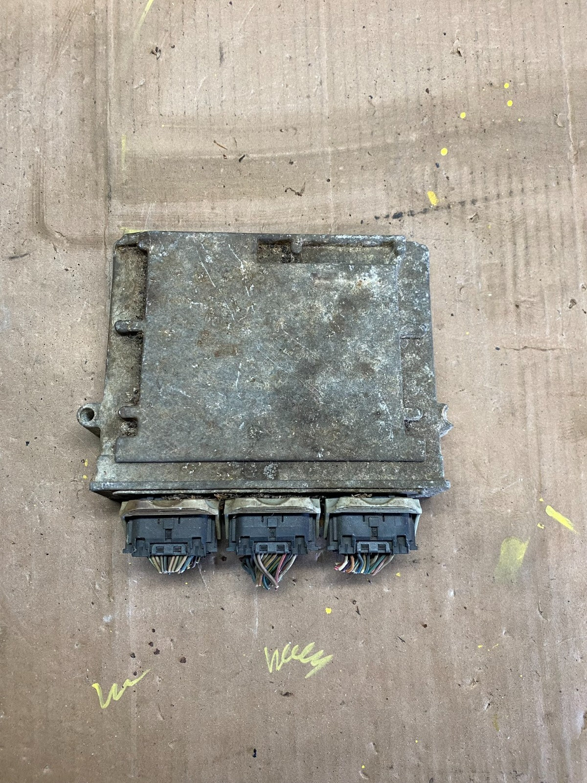 2005 Ford Crown Victoria 4.6L Engine Computer Module 5W1A-12A650-AEA D6240 DG10
