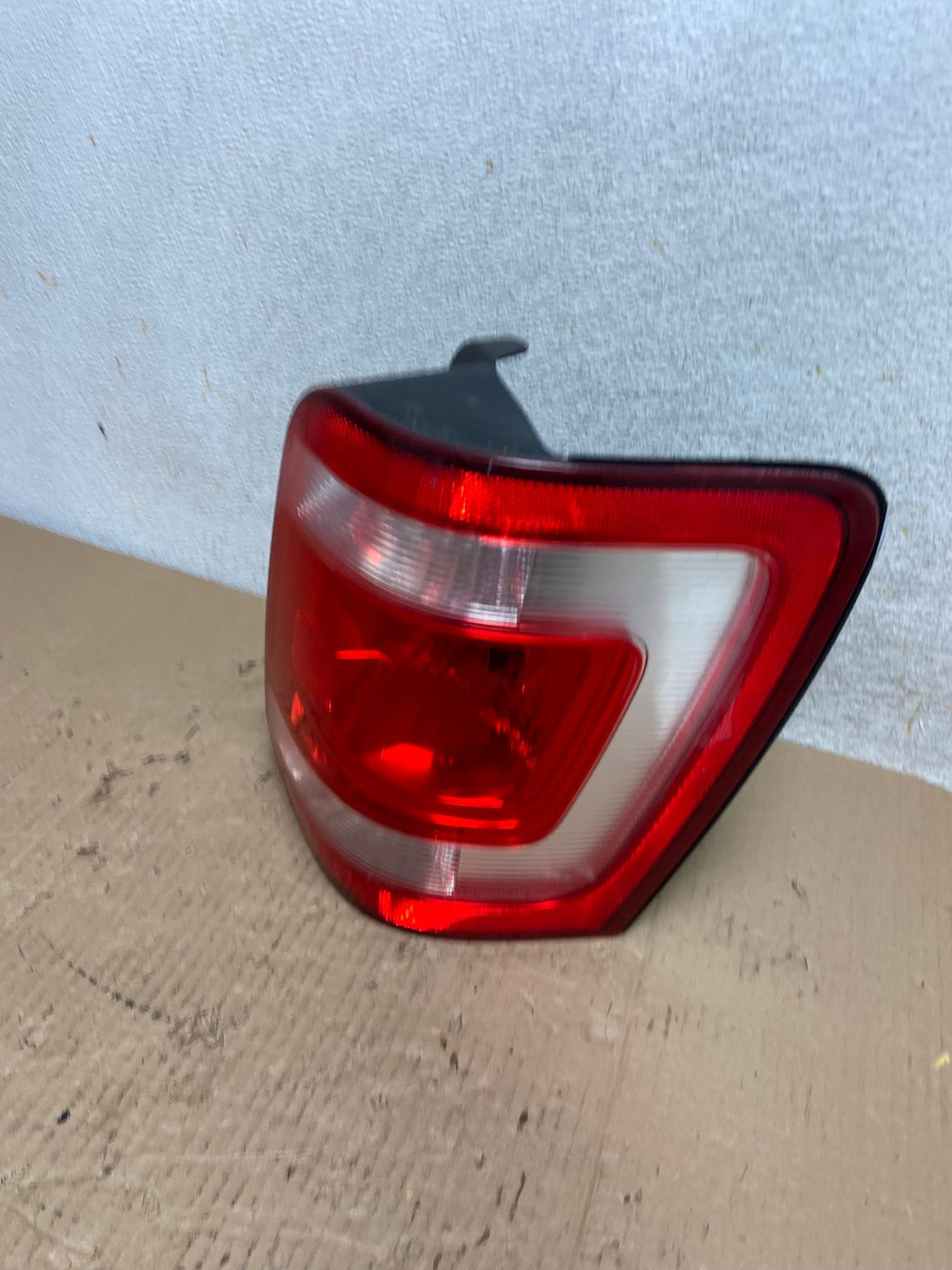 2008 to 2012 Ford Escape Right Passenger RH Side Tail Light AI1339 LK1