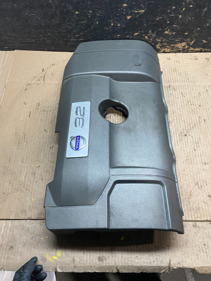 2007 to 2014 Volvo XC90 OEM 3.2L Upper Top Engine Motor Dust Cover Oem W5612 DG3