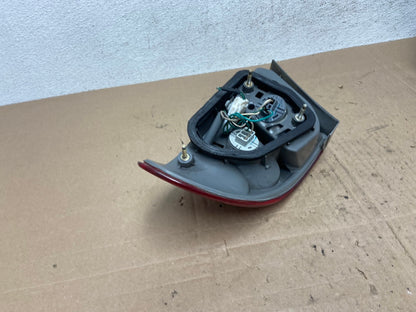1998 1999 2000 Toyota Corolla Left Driver Lh Side Tail light AE6107 LK5