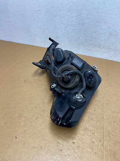 2008 2009 2010 2011 Ford Focus Left Driver Lh Headlight Halogen AC1583 DW12