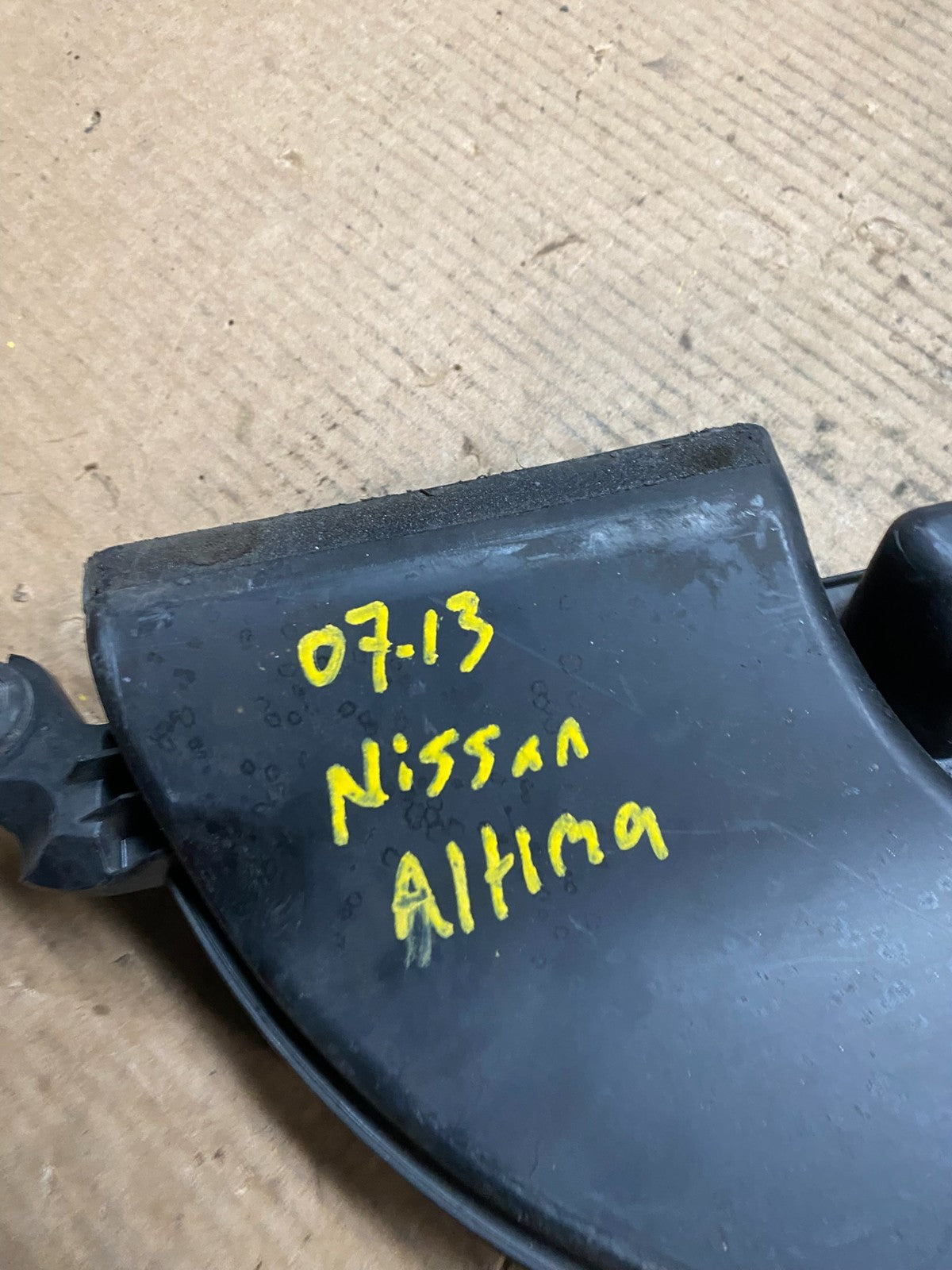 2007 to 2013 Nissan Altima 2.5L Air Duct Tube Resonator 16554-JA000 OEM V9680 DG8