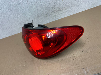 2007 to 2010 Hyundai Elantra Sedan Right Passenger Side Tail Light AE6696 LK1