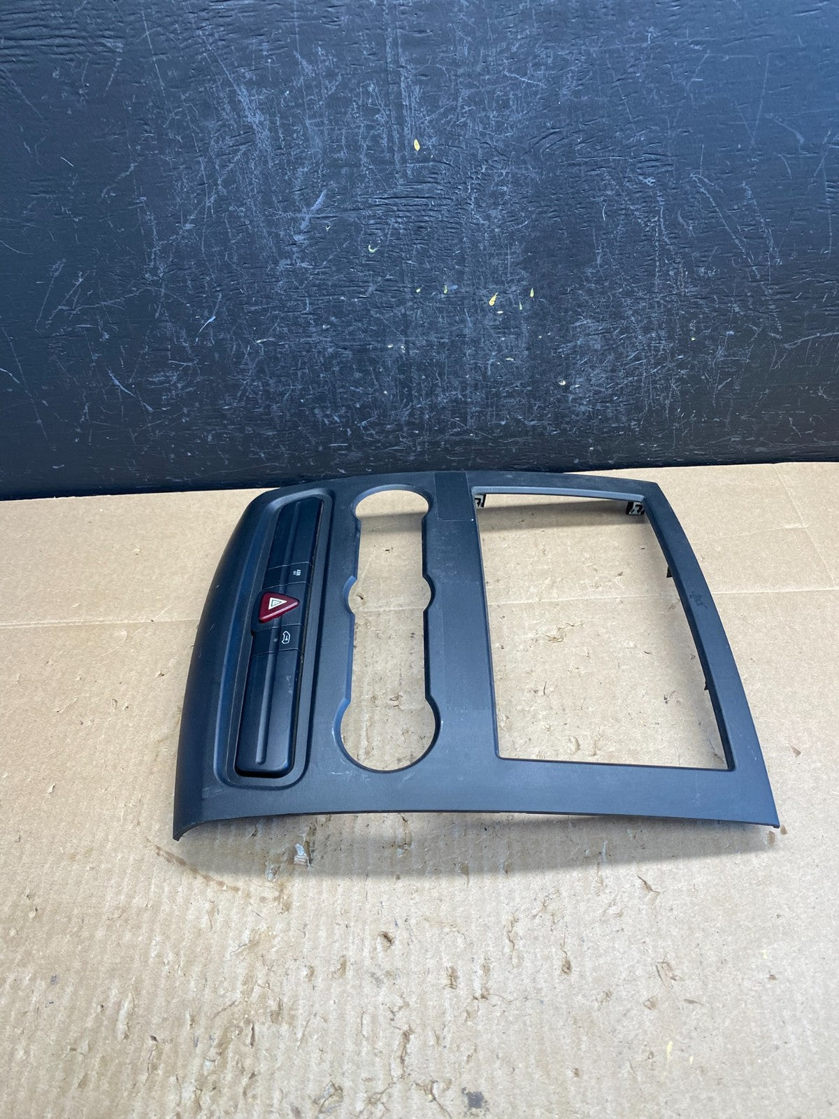 2007-2018 Mercedes Dodge Sprinter Center Console Radio Panel ac6811 DG2