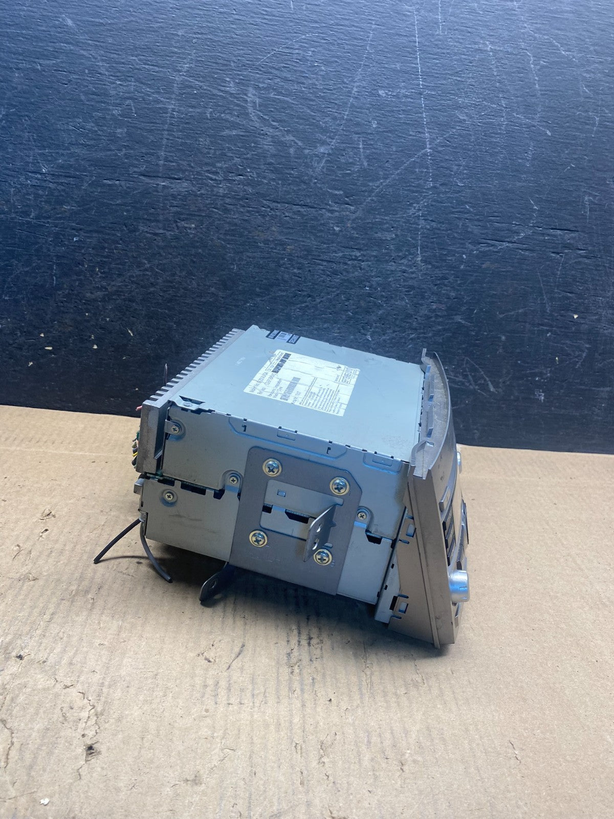 2010 to 2012 Subaru Legacy AM FM CD MP3 Radio Player AH4790 DG2
