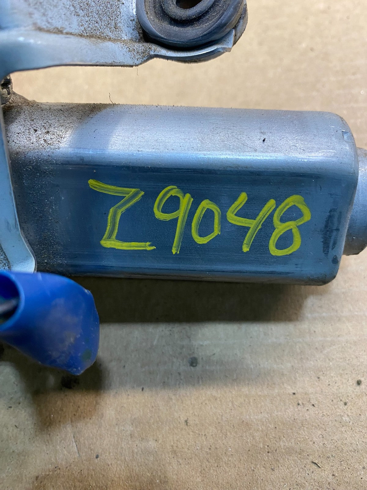 2011 - 2013 Kia Sorento Rear Glass Windshield Wiper Motor z9048 DG7