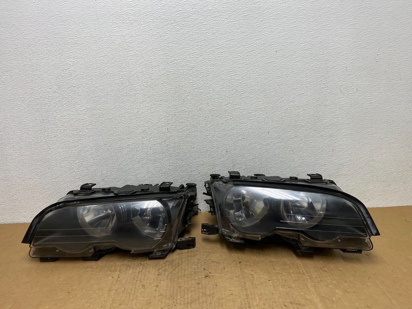 2000 to 2003 BMW 325Ci 330Ci E46 Coupe Left+Right Halogen Headlights AD1429 DW0