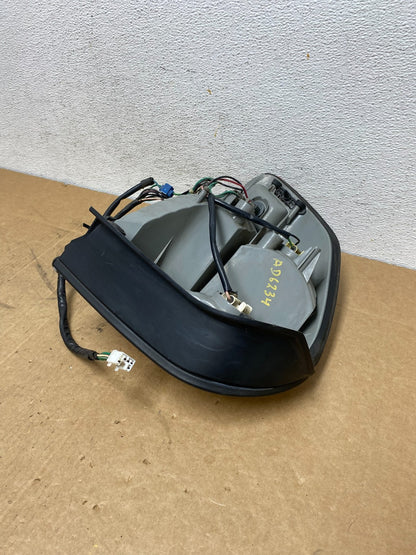 2001 2002 2003 2004 Hyundai Santa Fe Right Passenger Side Tail Light AD6234 DW4