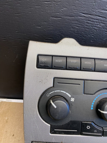 2005 2006 2007 Jeep Commander Grand Cherokee A/C Climate Control Bezel AB5674 DG3