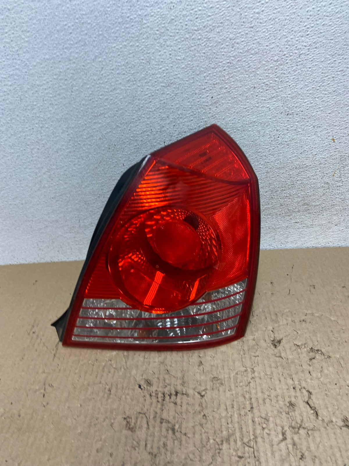 2004 2005 2006 Hyundai Elantra Sedan Right Passenger Tail Light AF2947 LK0