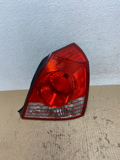 2004 2005 2006 Hyundai Elantra Sedan Right Passenger Tail Light AF2947 LK0