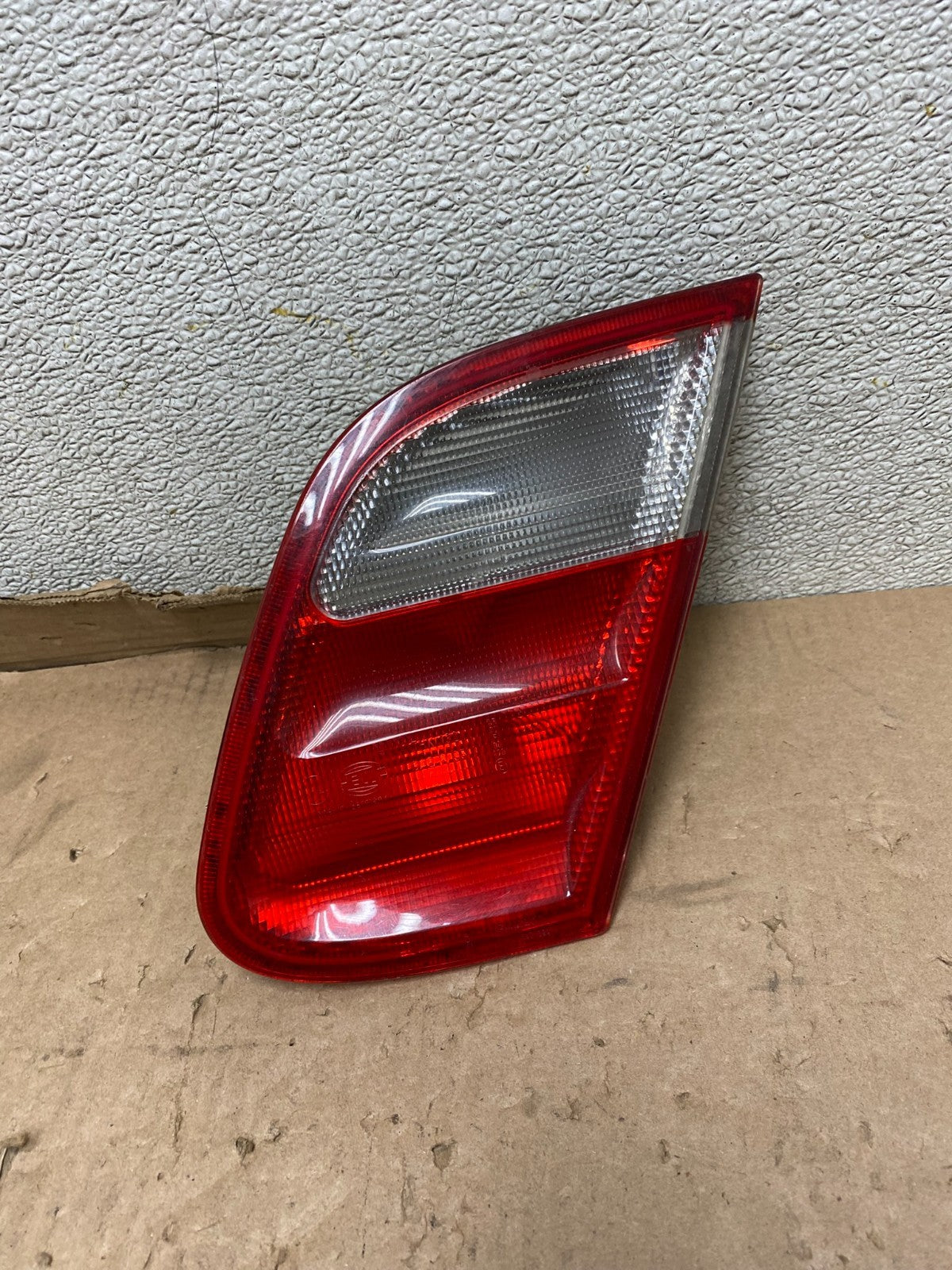 1998-2003 Mercedes Benz CLK Inner Right Passenger RH Tail Light Lamp U8706 DW0