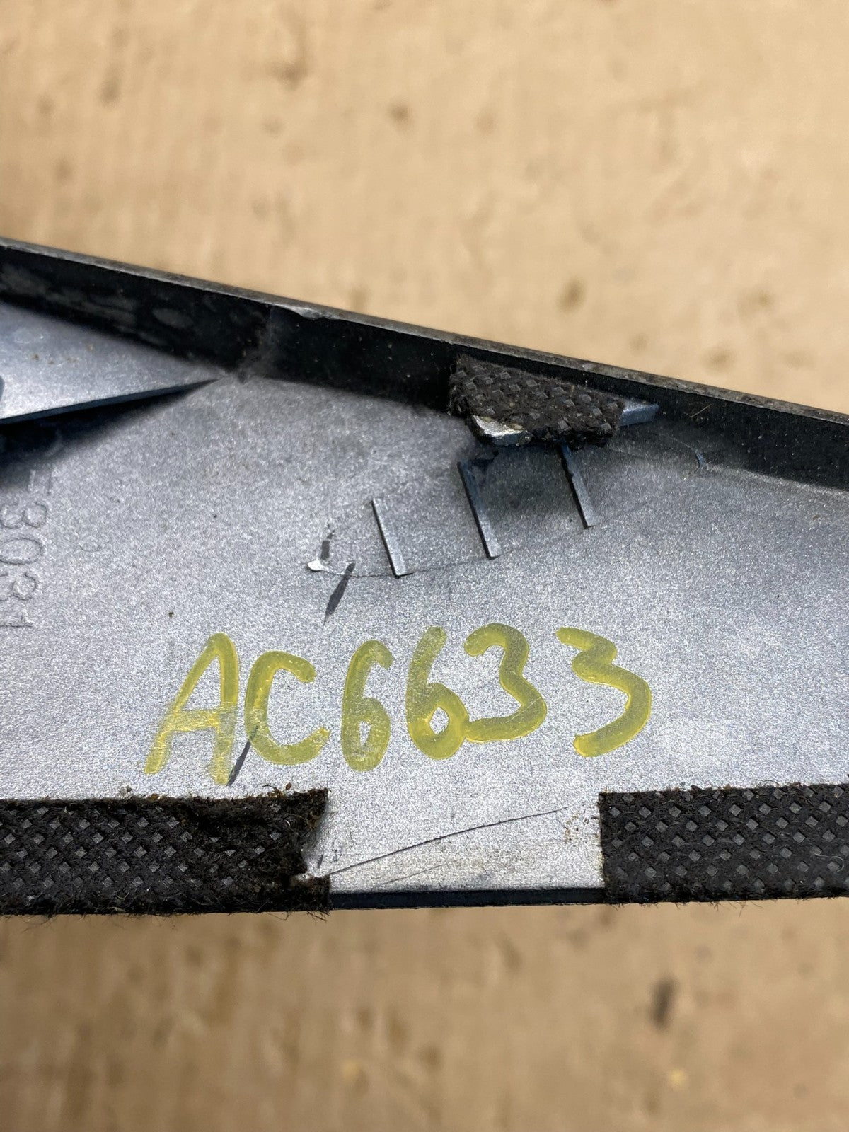 2014-2016 Hyundai Elantra Center Right Garnish Trim Bezel Air Vent AC6633 DG6