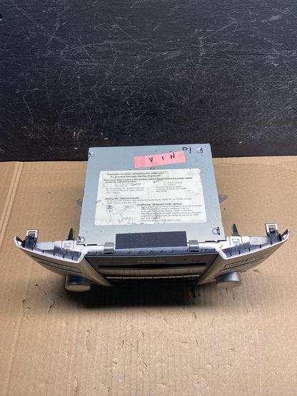 2004 2005 2006 Lexus RX330 Radio Casette AM-FM CD Player AE7936 DG3