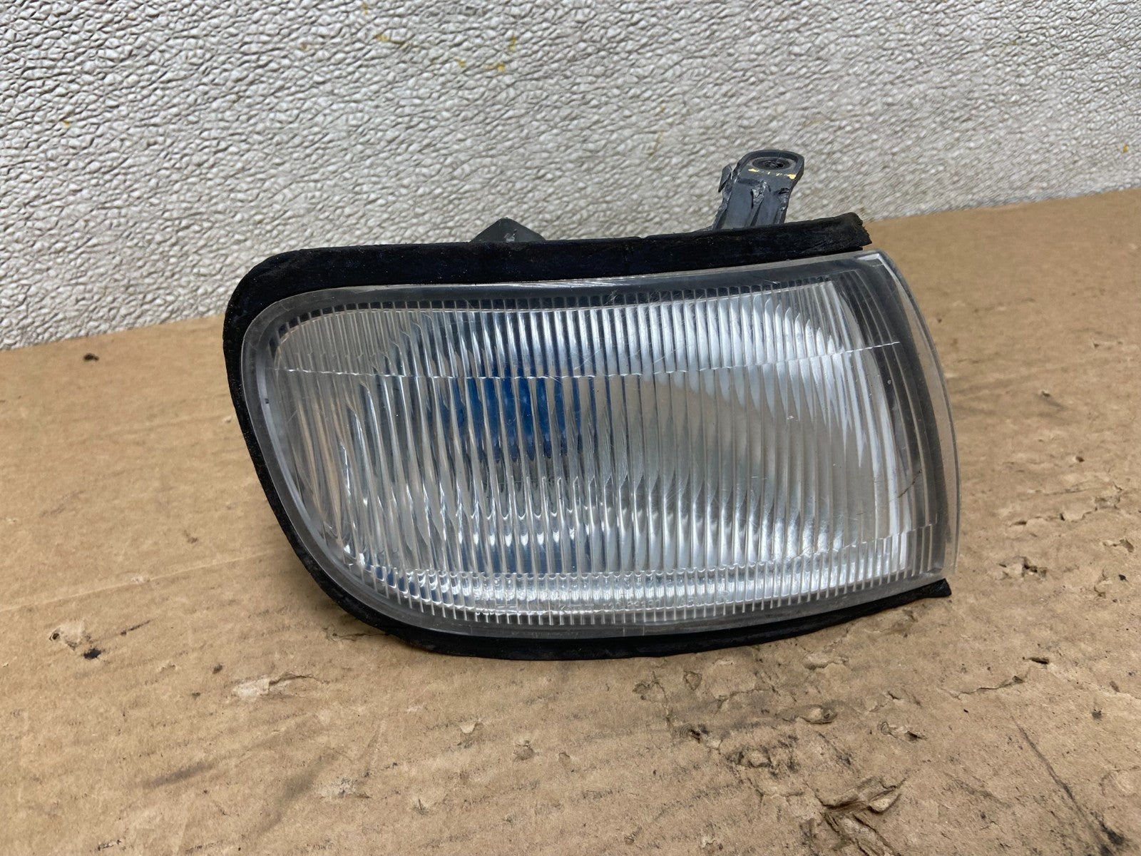 1995 1996 Nissan Maxima Right Passenger RH Corner Turn Signal Oem AB4734 DW0