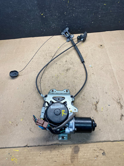 2005 - 2010 Honda Odyssey Rear Right Sliding Door Lock Actuator Motor R8422 DG5