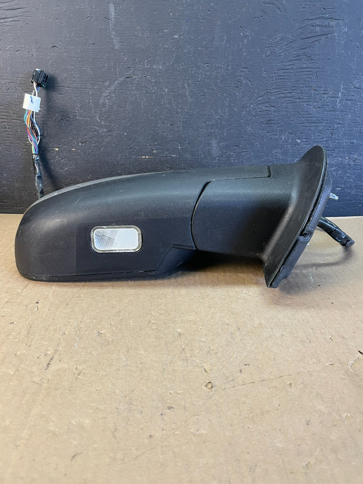2007 to 2008 Gmc Yukon Right Passenger Turn Signal View Door Mirror AD5633 DW3