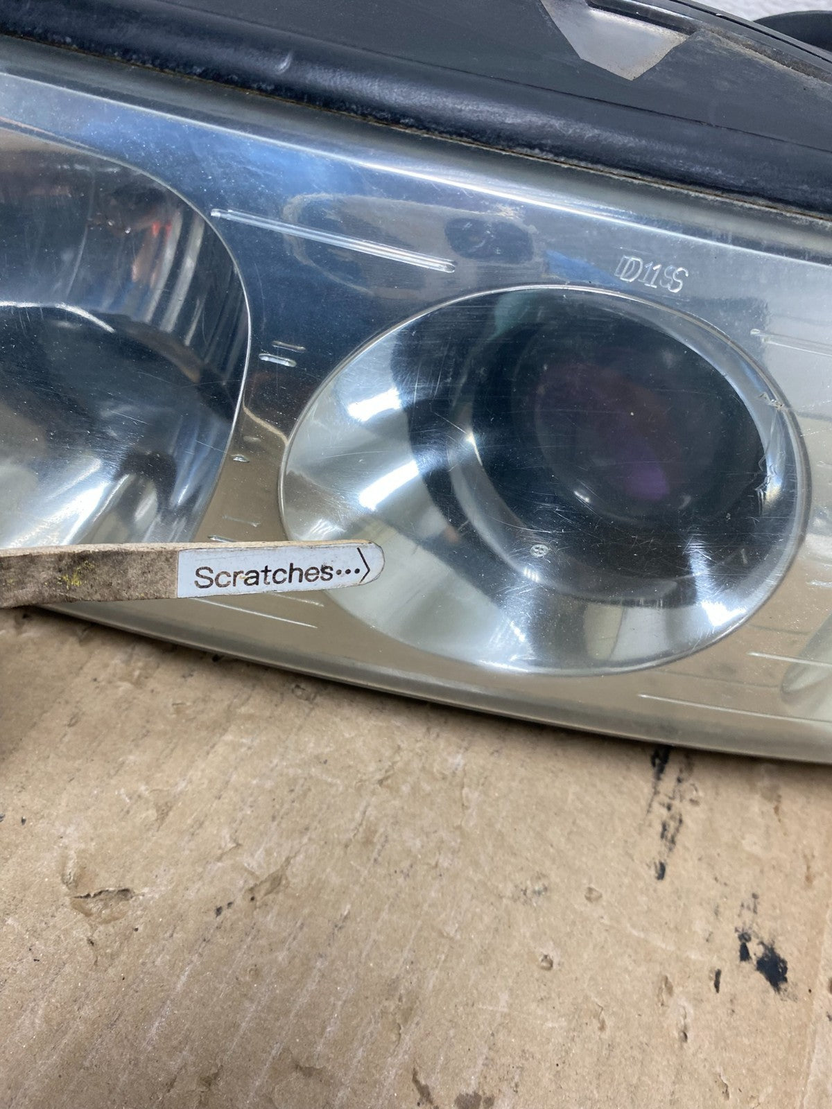 1998 to 2004 Cadillac Seville Left Driver LH Side Headlight AE9047 DW3