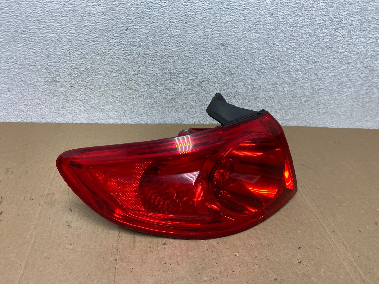 2007 - 2009 Hyundai Santa Fe Left Driver LH Side Tail Light AC5722 LK2