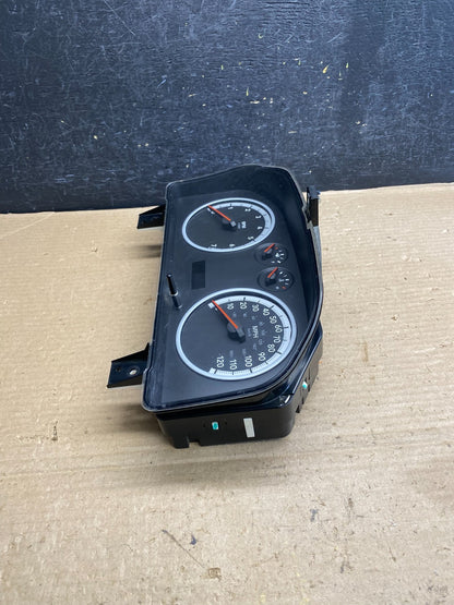 2010 2011 Ddodge Ram 1500 Speedometer Gauge Cluster AH3855 PS2