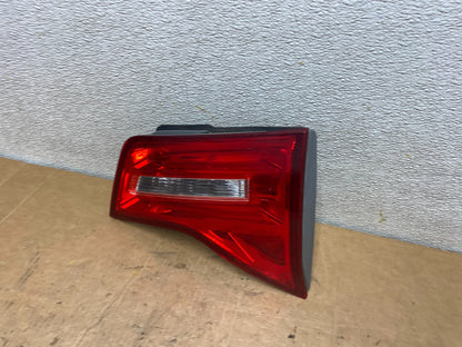 2007 2008 2009 Acura Mdx Right Passenger Rh Side Inner Tail Light T3199 DG1